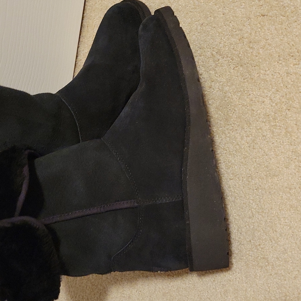 UGG boots - Picture 2 of 8
